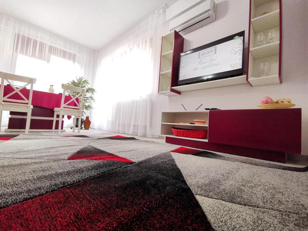 Violet Apartment-Brilliant Apartments 콘스탄차 외부 사진